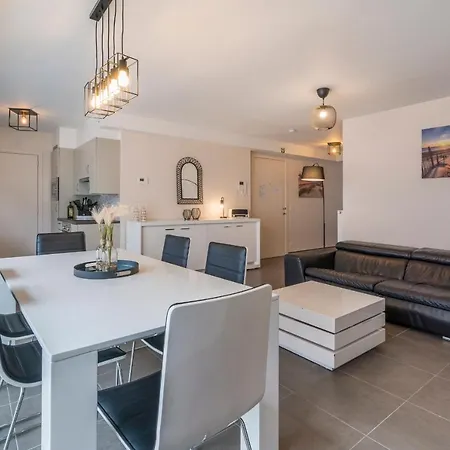 Gelijkvloers App Met Ruim Terras Op 1 Min Zee