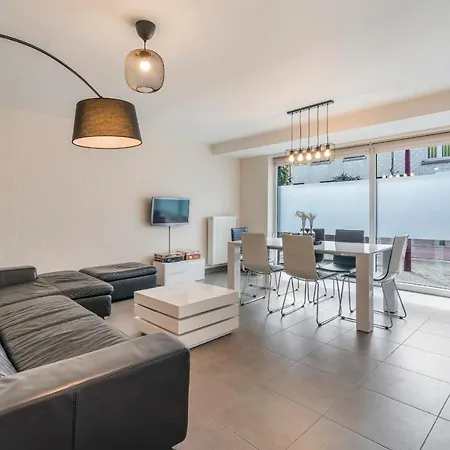 Gelijkvloers App Met Ruim Terras Op 1 Min Zee Apartment