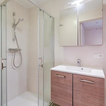 Gelijkvloers App Met Ruim Terras Op 1 Min Zee Daire *