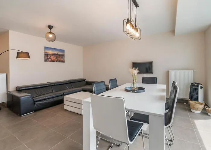 Gelijkvloers App Met Ruim Terras Op 1 Min Zee