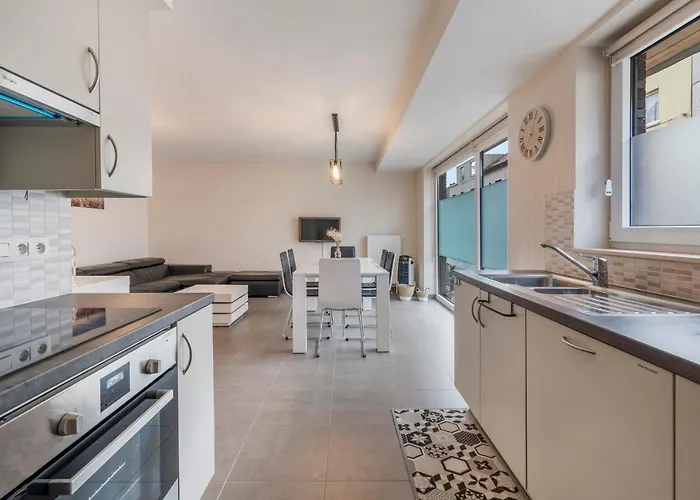 Gelijkvloers App Met Ruim Terras Op 1 Min Zee Lägenhet