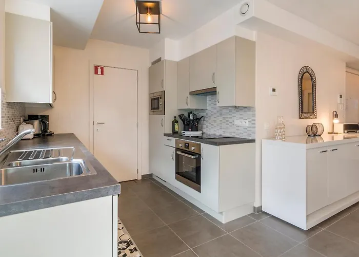 Gelijkvloers App Met Ruim Terras Op 1 Min Zee