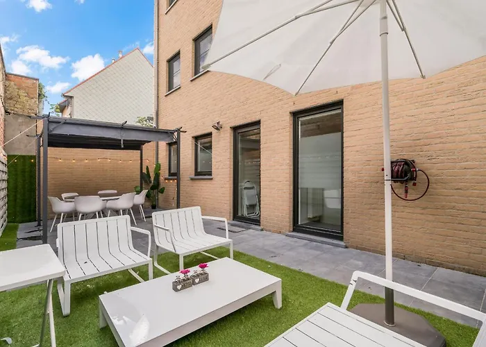 Gelijkvloers App Met Ruim Terras Op 1 Min Zee Lägenhet *